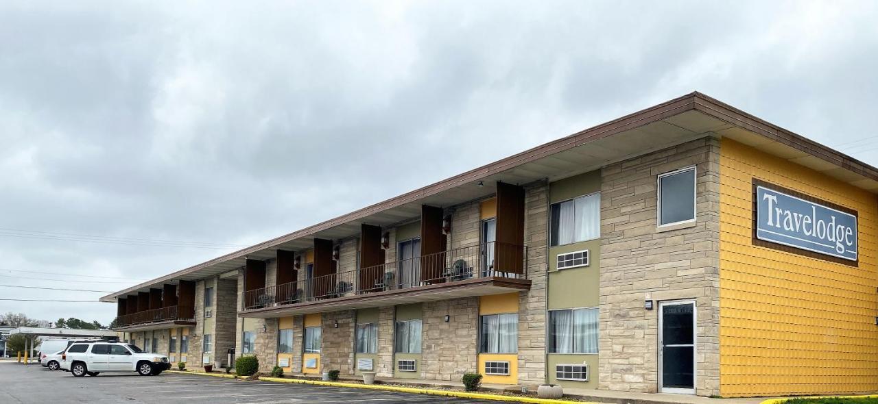 Travelodge By Wyndham Bloomington Exterior photo