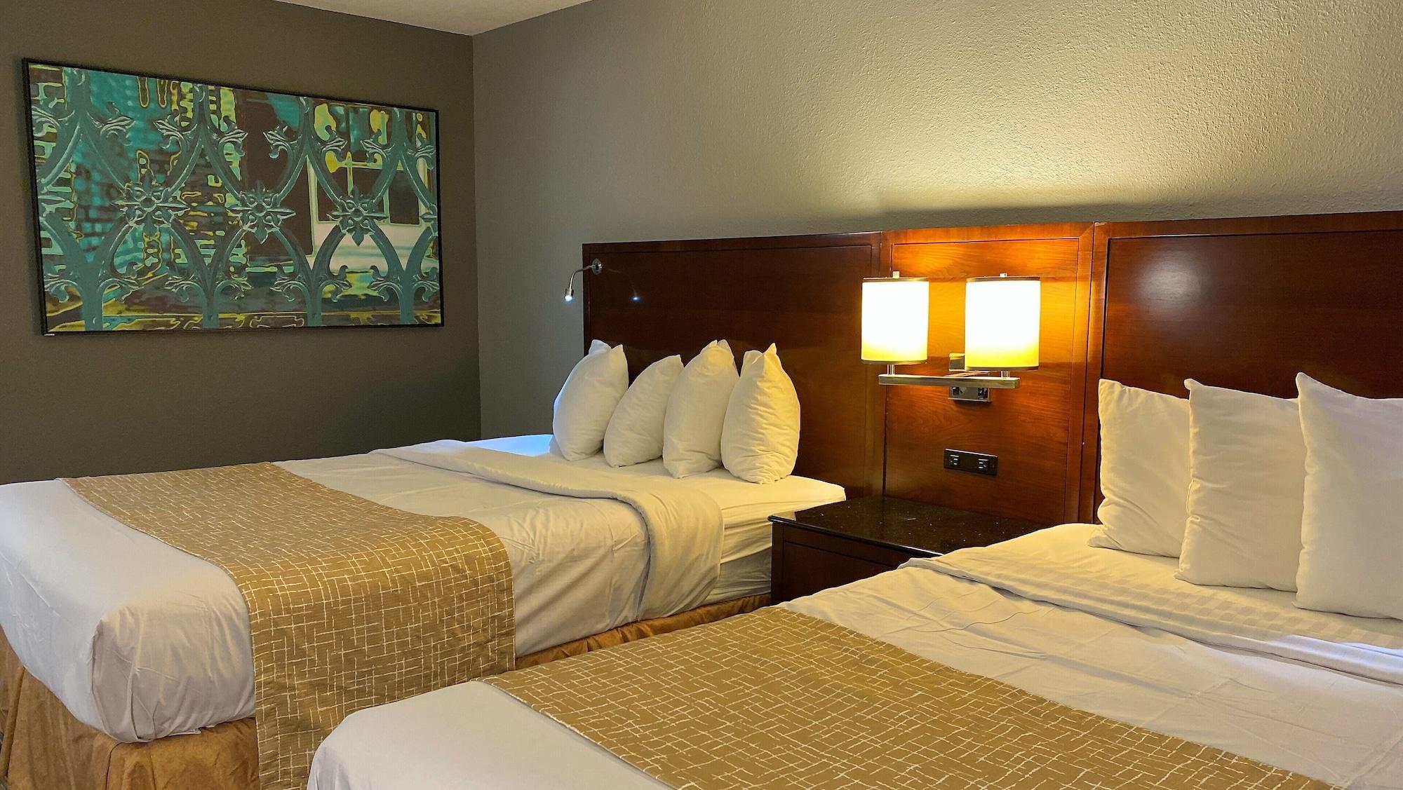 Travelodge By Wyndham Bloomington Exterior photo